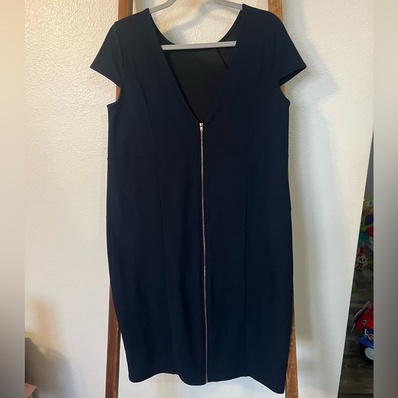 PinkBlush Maternity Navy Sheath Dress Zipper Accent Round Neck Size L - Picture 2 of 4